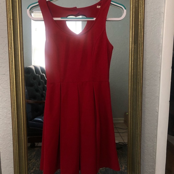 Dress - Picture 4 of 4